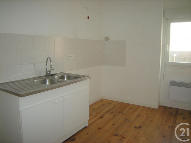 Appartement T4 à louer - 5 pièces - 111.25 m2 - LA CAVALERIE - 12 - MIDI-PYRENEES - Century 21 Des 5 Vallées