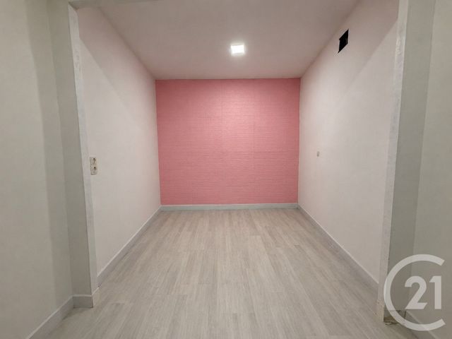 Appartement F3 bis à vendre - 4 pièces - 98.23 m2 - MILLAU - 12 - MIDI-PYRENEES - Century 21 Des 5 Vallées