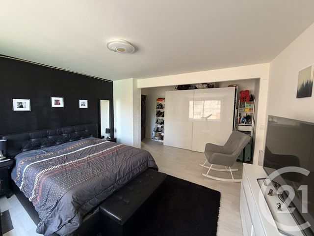 Appartement F3 bis à vendre - 4 pièces - 98.23 m2 - MILLAU - 12 - MIDI-PYRENEES - Century 21 Des 5 Vallées