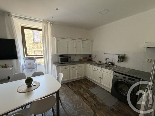 Appartement F3 bis à vendre - 4 pièces - 98.23 m2 - MILLAU - 12 - MIDI-PYRENEES - Century 21 Des 5 Vallées