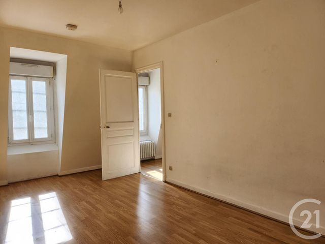 Appartement T2 à louer - 2 pièces - 58.8 m2 - ST AFFRIQUE - 12 - MIDI-PYRENEES - Century 21 Des 5 Vallées