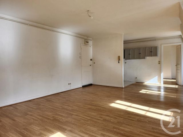 Appartement T2 à louer - 2 pièces - 58.8 m2 - ST AFFRIQUE - 12 - MIDI-PYRENEES - Century 21 Des 5 Vallées
