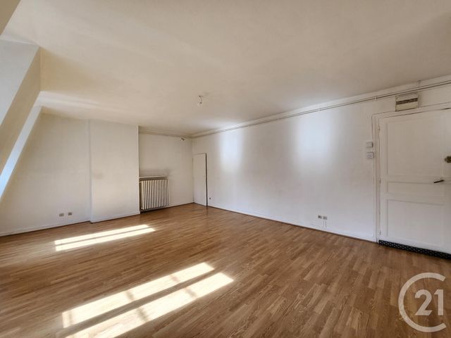 Appartement T2 à louer - 2 pièces - 58.8 m2 - ST AFFRIQUE - 12 - MIDI-PYRENEES - Century 21 Des 5 Vallées