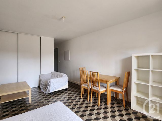 Appartement Studio à louer LA CAVALERIE