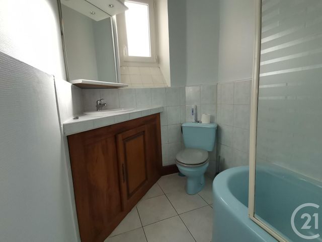 Appartement T3 à louer - 3 pièces - 68.0 m2 - ST AFFRIQUE - 12 - MIDI-PYRENEES - Century 21 Des 5 Vallées