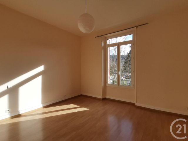 Appartement T3 à louer - 3 pièces - 68.0 m2 - ST AFFRIQUE - 12 - MIDI-PYRENEES - Century 21 Des 5 Vallées