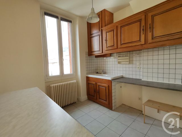 Appartement T3 à louer - 3 pièces - 68.0 m2 - ST AFFRIQUE - 12 - MIDI-PYRENEES - Century 21 Des 5 Vallées
