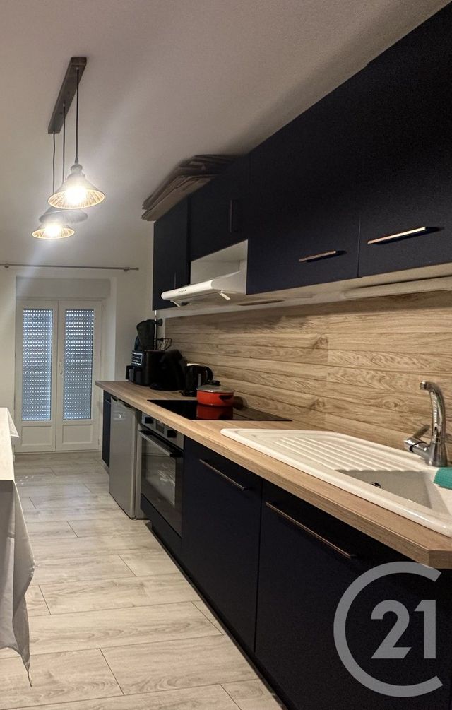 Appartement F2 à louer - 2 pièces - 51.0 m2 - ST AFFRIQUE - 12 - MIDI-PYRENEES - Century 21 Des 5 Vallées