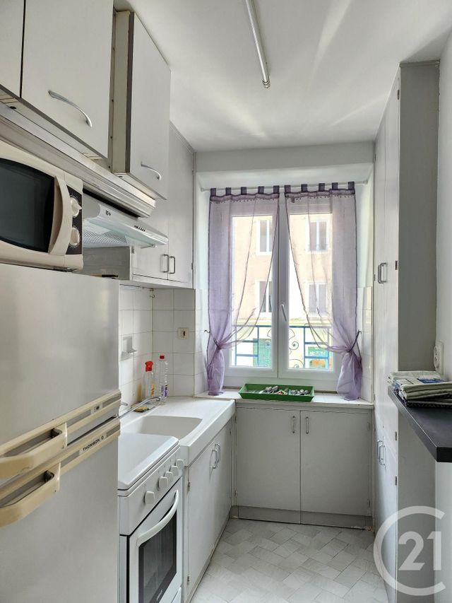Appartement T4 à louer - 4 pièces - 79.85 m2 - ST AFFRIQUE - 12 - MIDI-PYRENEES - Century 21 Des 5 Vallées