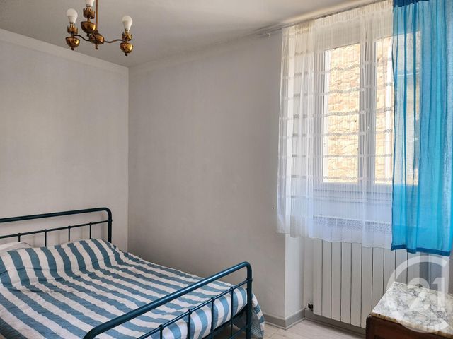 Appartement T4 à louer - 4 pièces - 79.85 m2 - ST AFFRIQUE - 12 - MIDI-PYRENEES - Century 21 Des 5 Vallées