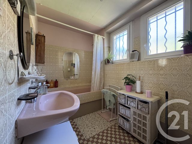 maison à vendre - 4 pièces - 82.0 m2 - ST AFFRIQUE - 12 - MIDI-PYRENEES - Century 21 Des 5 Vallées