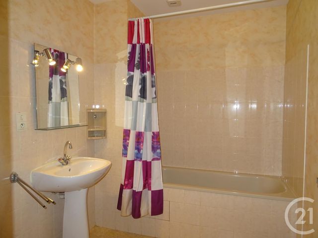 Appartement T2 à louer - 2 pièces - 44.36 m2 - ST AFFRIQUE - 12 - MIDI-PYRENEES - Century 21 Des 5 Vallées