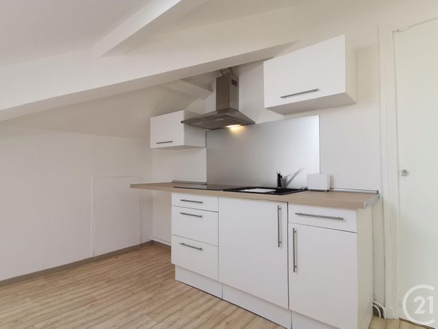 Appartement T2 à louer - 2 pièces - 49.82 m2 - ST AFFRIQUE - 12 - MIDI-PYRENEES - Century 21 Des 5 Vallées