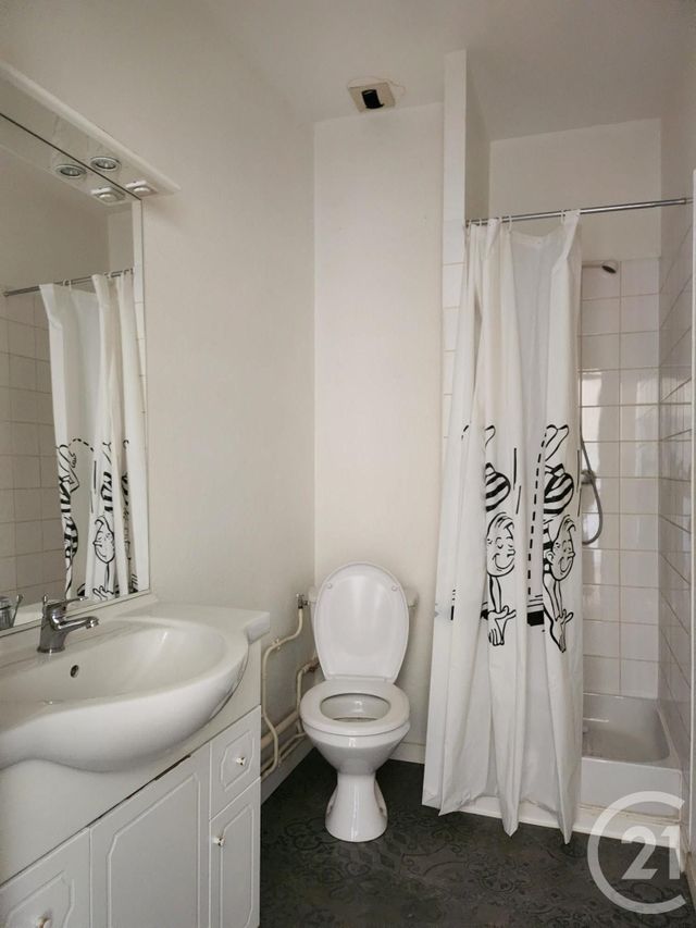 Appartement T1 à louer - 1 pièce - 30.0 m2 - ST AFFRIQUE - 12 - MIDI-PYRENEES - Century 21 Des 5 Vallées