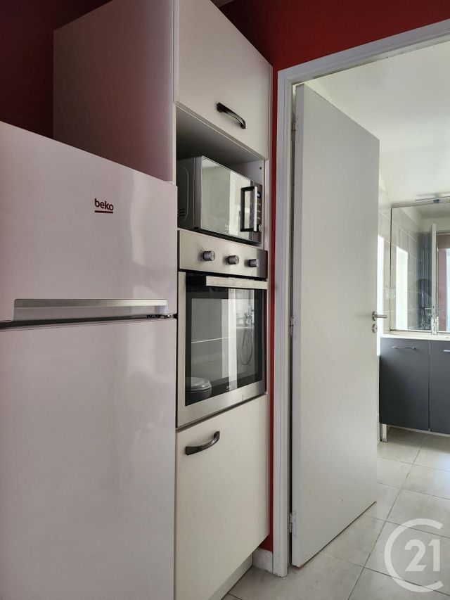 Appartement T2 à louer - 2 pièces - 35.19 m2 - ST AFFRIQUE - 12 - MIDI-PYRENEES - Century 21 Des 5 Vallées