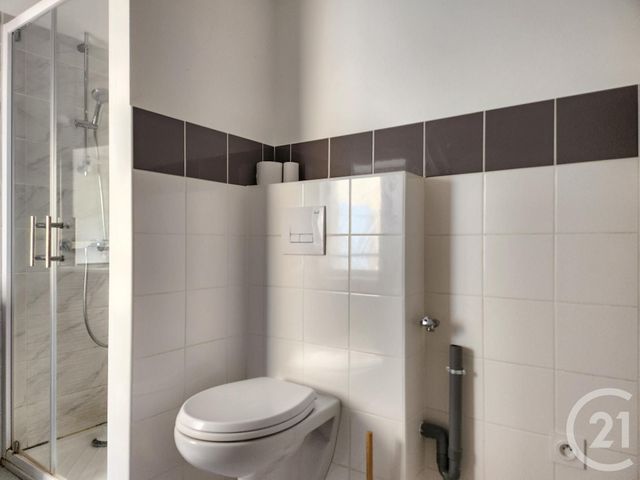 Appartement T2 à louer - 2 pièces - 35.19 m2 - ST AFFRIQUE - 12 - MIDI-PYRENEES - Century 21 Des 5 Vallées