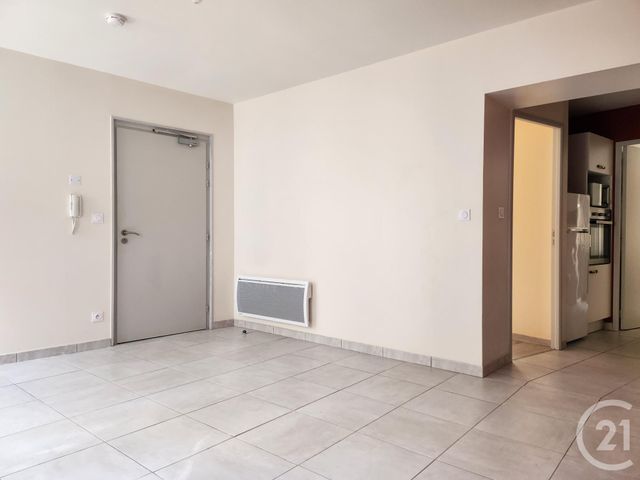 Appartement T2 à louer - 2 pièces - 35.19 m2 - ST AFFRIQUE - 12 - MIDI-PYRENEES - Century 21 Des 5 Vallées