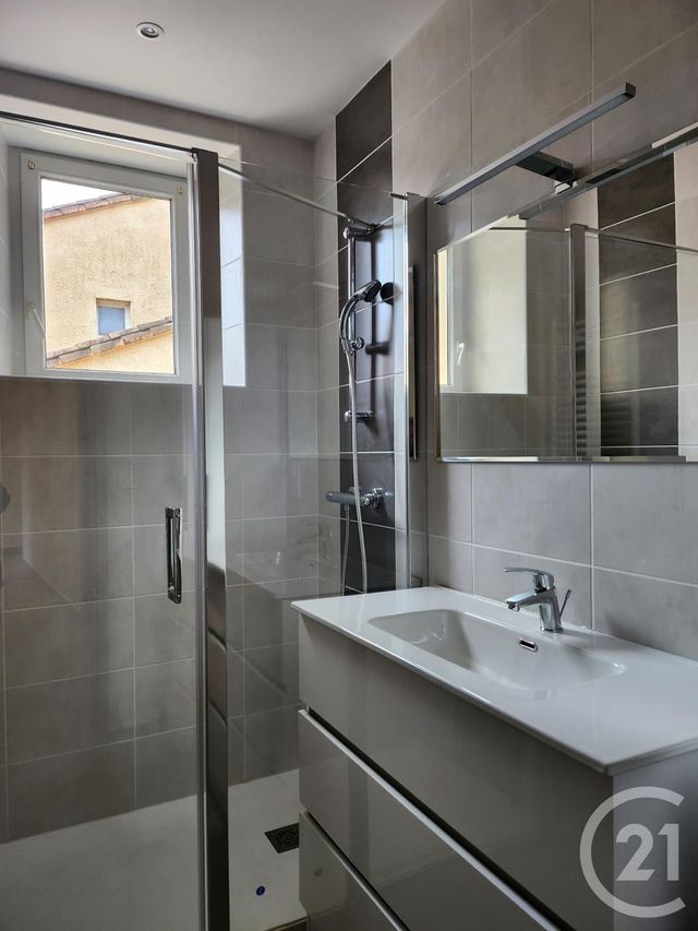 maison à louer - 5 pièces - 102.5 m2 - ST AFFRIQUE - 12 - MIDI-PYRENEES - Century 21 Des 5 Vallées