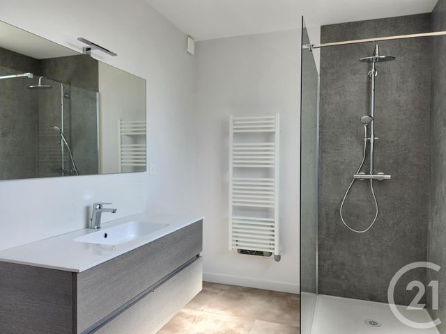 Appartement T3 à louer - 3 pièces - 75.0 m2 - ST ROME DE TARN - 12 - MIDI-PYRENEES - Century 21 Des 5 Vallées