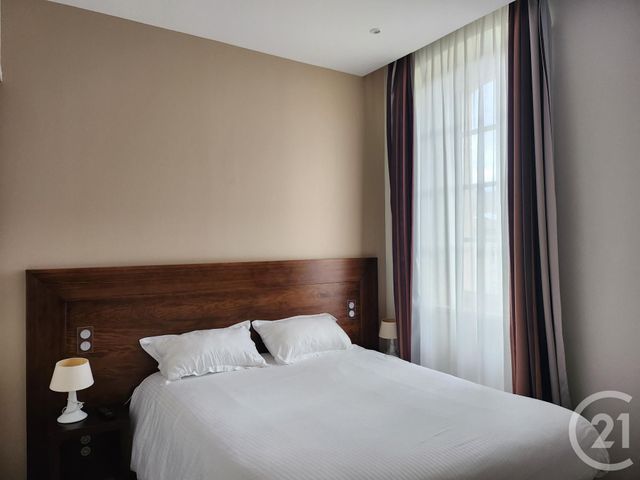 Appartement T2 à louer - 2 pièces - 34.0 m2 - ST AFFRIQUE - 12 - MIDI-PYRENEES - Century 21 Des 5 Vallées