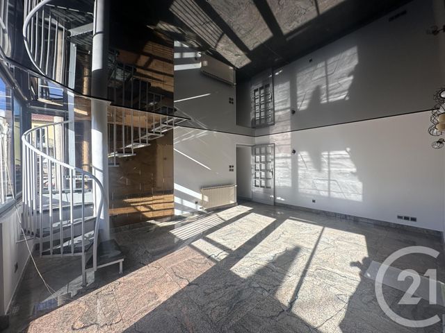 Appartement T4 à louer - 4 pièces - 110.35 m2 - ST AFFRIQUE - 12 - MIDI-PYRENEES - Century 21 Des 5 Vallées