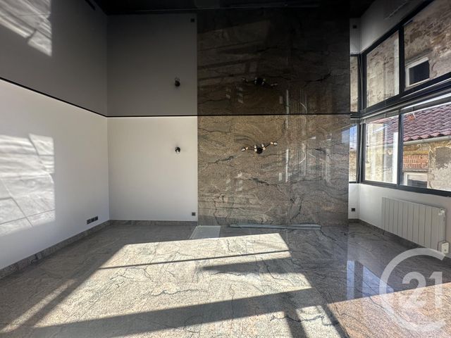 Appartement T4 à louer - 4 pièces - 110.35 m2 - ST AFFRIQUE - 12 - MIDI-PYRENEES - Century 21 Des 5 Vallées
